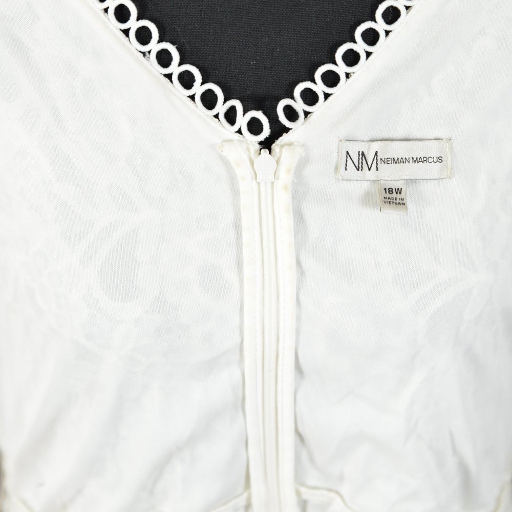Neiman Marcus Off White All Lace Cocktail Dress - Picture 10 of 13